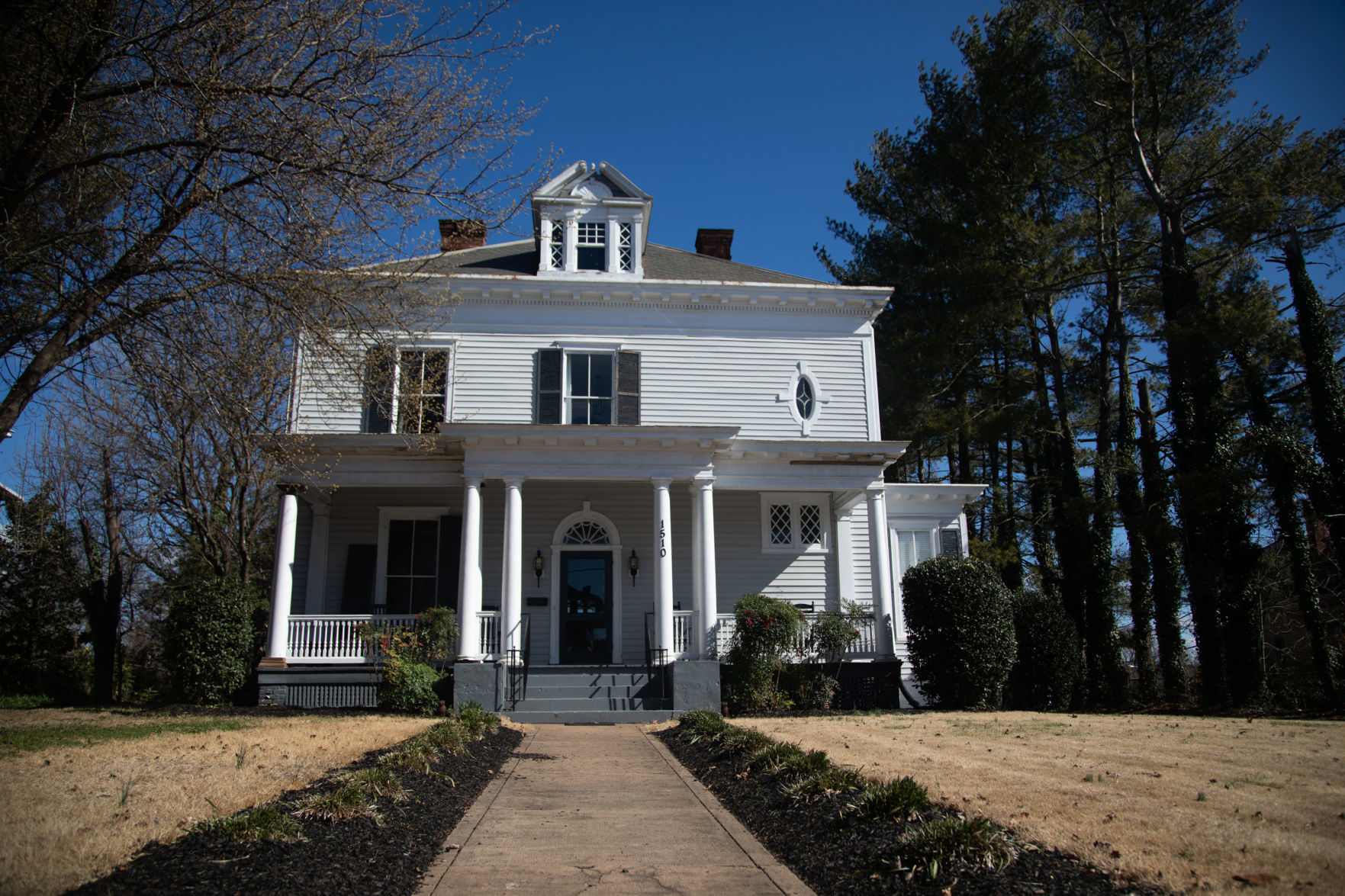 Real Estate Guide Rivermont 36